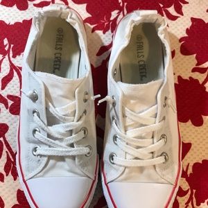 Falls Creek sneakers size 10